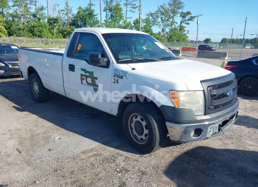 2013 Ford F-150 XL (VIN 1FTMF1CM8DKD45632) main photo