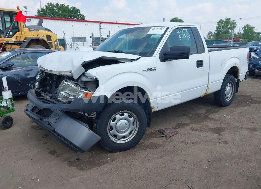 Photo 2 of 2013 Ford F-150 XL (VIN 1FTMF1CM9DKD55134)