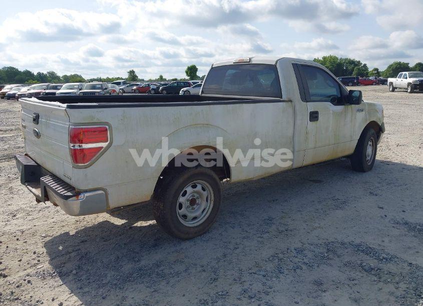 Photo 4 of 2013 Ford F-150 XL (VIN 1FTMF1CMXDKE37423)