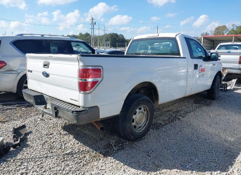 Photo 4 of 2014 Ford F-150 XL (VIN 1FTMF1CMXEKD72302)
