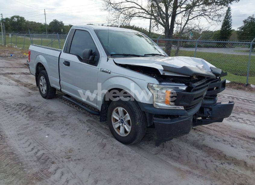 2018 Ford F-150 XL (VIN 1FTMF1CP3JKC67914) main photo