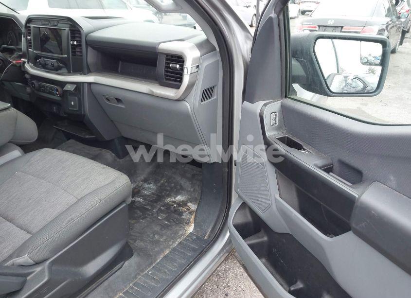 Photo 5 of 2022 Ford F-150 XL (VIN 1FTMF1CP3NKD75522)