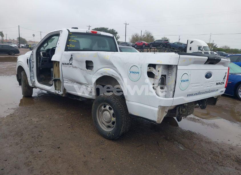 Photo 3 of 2023 Ford F-150 XL (VIN 1FTMF1CP7PKD46382)