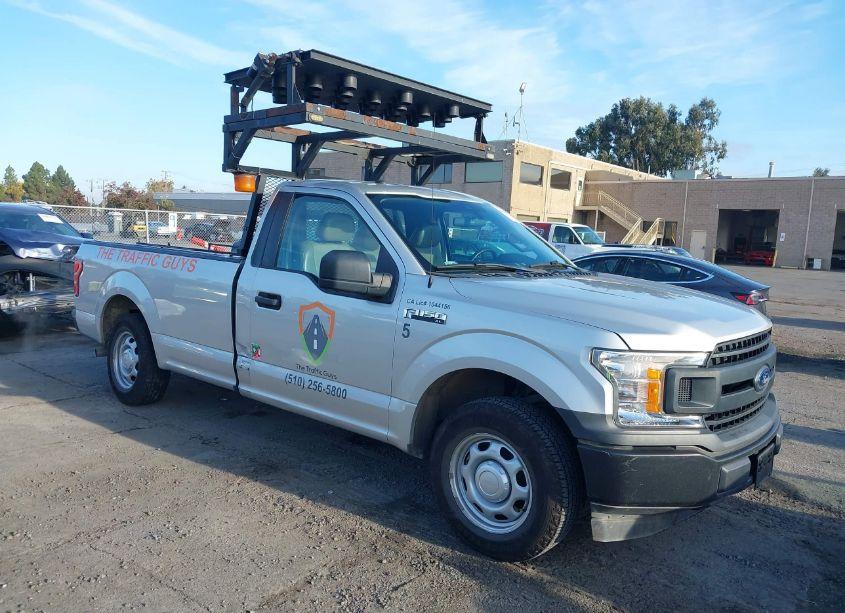 2019 Ford F-150 XL (VIN 1FTMF1CP9KKE22807) main photo