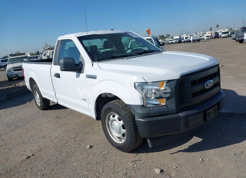 2017 Ford F-150 XL (VIN 1FTMF1CPXHKC74045) main photo