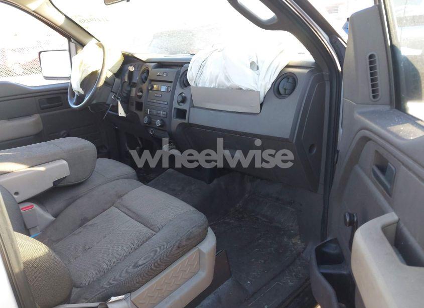 Photo 5 of 2010 Ford F-150 STX/XL/XLT (VIN 1FTMF1CW0AKA97325)