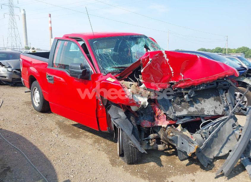 2010 Ford F-150 STX/XL/XLT (VIN 1FTMF1CW2AFD85761) main photo