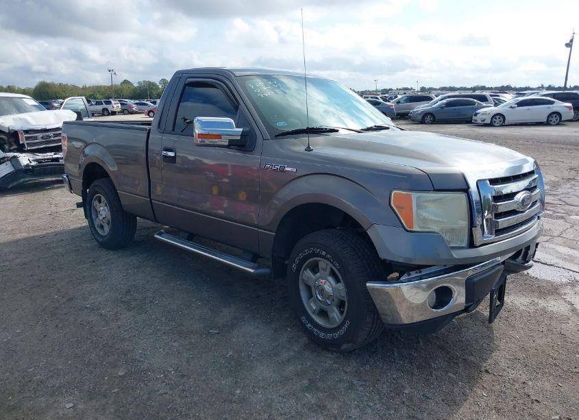 2010 Ford F-150 STX/XL/XLT (VIN 1FTMF1CW3AKA82365) main photo