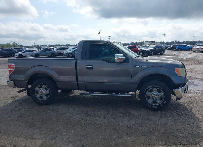 Photo 13 of 2010 Ford F-150 STX/XL/XLT (VIN 1FTMF1CW3AKA82365)