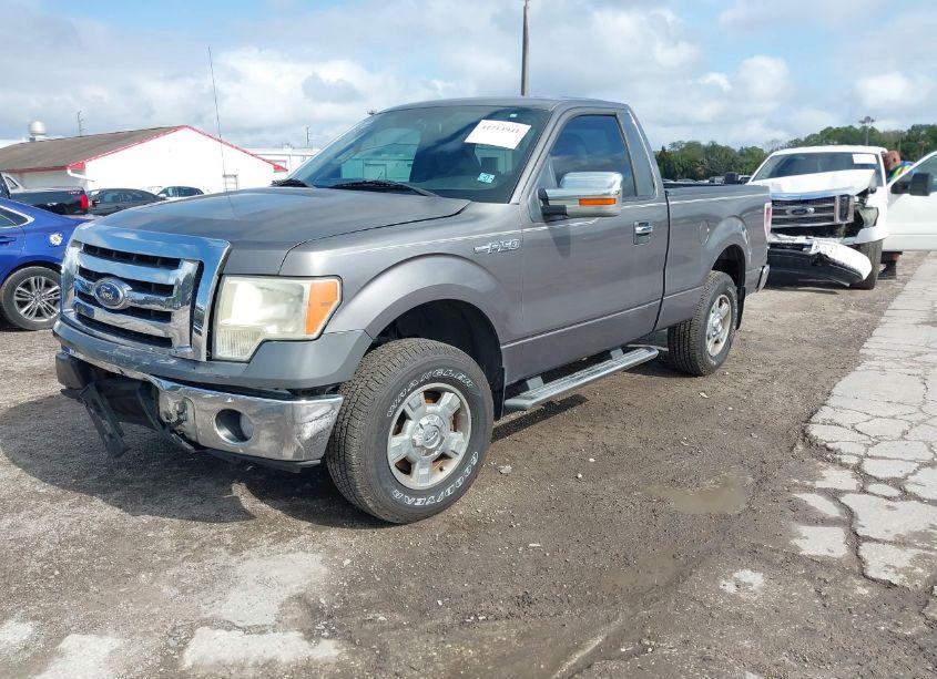 Photo 2 of 2010 Ford F-150 STX/XL/XLT (VIN 1FTMF1CW3AKA82365)