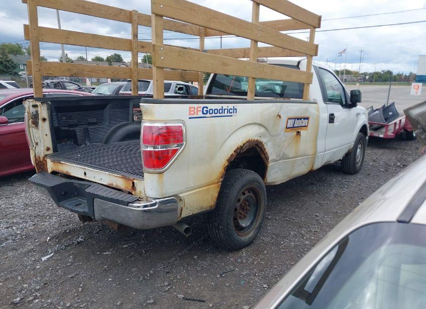 Photo 4 of 2010 Ford F-150 STX/XL/XLT (VIN 1FTMF1CW3AKC26321)