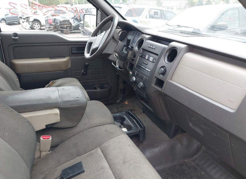 Photo 5 of 2010 Ford F-150 STX/XL/XLT (VIN 1FTMF1CW3AKC26321)