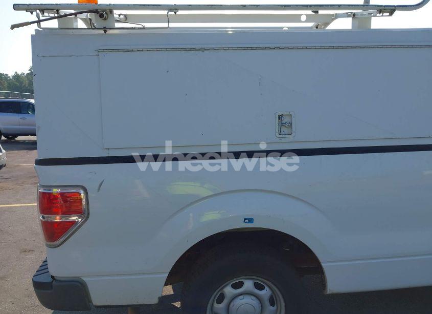 Photo 13 of 2010 Ford F-150 STX/XL/XLT (VIN 1FTMF1CWXAKA46673)