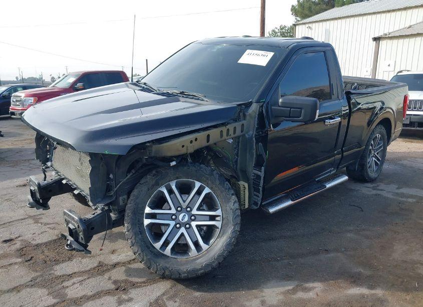 Photo 2 of 2022 Ford F-150 XLT (VIN 1FTMF1E5XNKD02496)