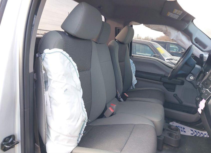 Photo 8 of 2016 Ford F-150 XL (VIN 1FTMF1E82GKE41034)