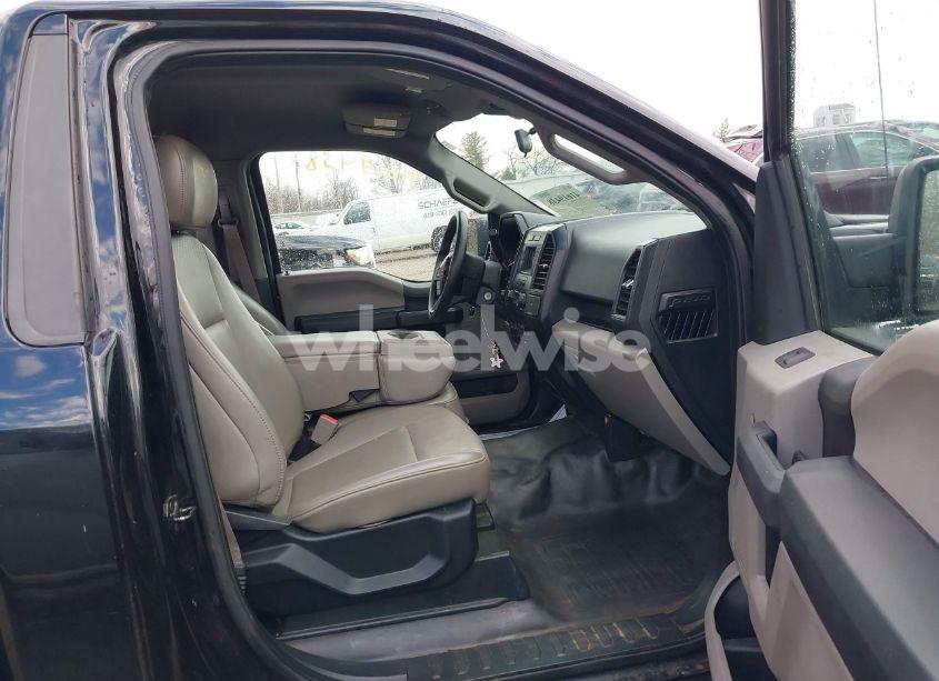 Photo 5 of 2019 Ford F-150 XL (VIN 1FTMF1EB6KKE16402)