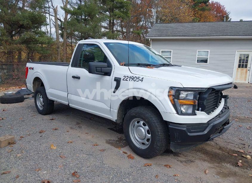 2023 Ford F-150 XL (VIN 1FTMF1EB8PKE09099) main photo