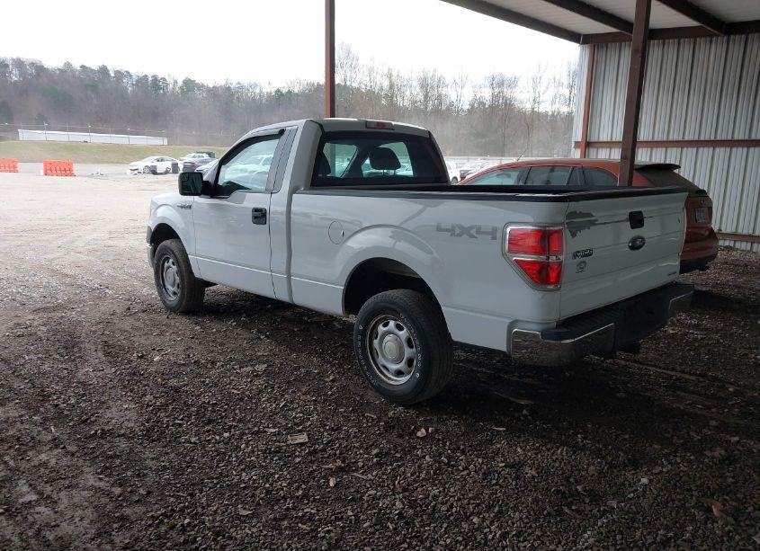 Photo 3 of 2014 Ford F-150 XL (VIN 1FTMF1EF2EKG07743)