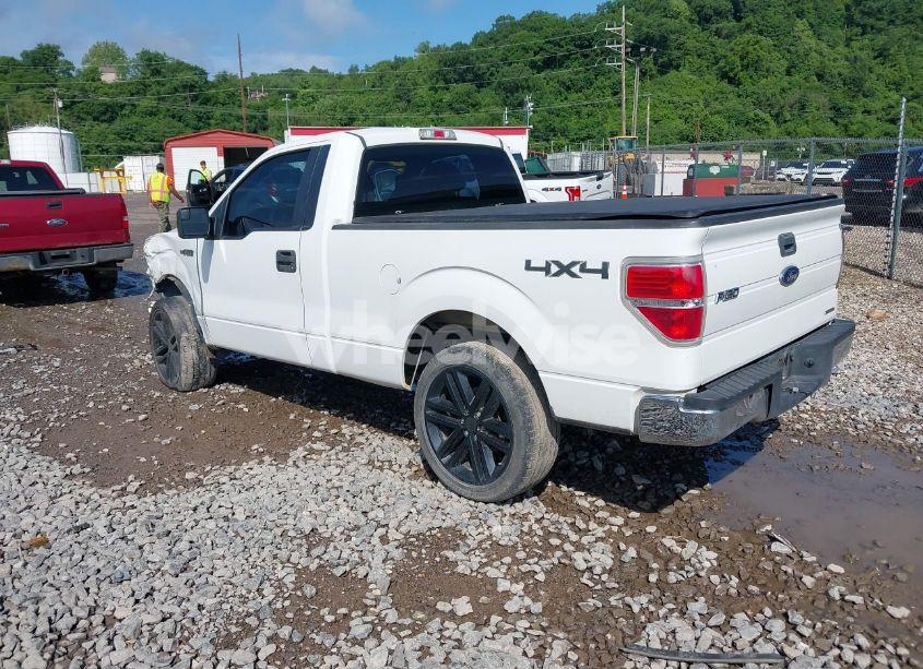 Photo 3 of 2014 Ford F-150 XL (VIN 1FTMF1EM5EFC18599)