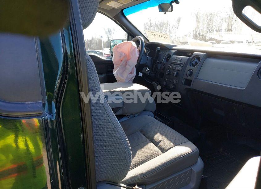 Photo 5 of 2013 Ford F-150 XL (VIN 1FTMF1EM8DKD31579)