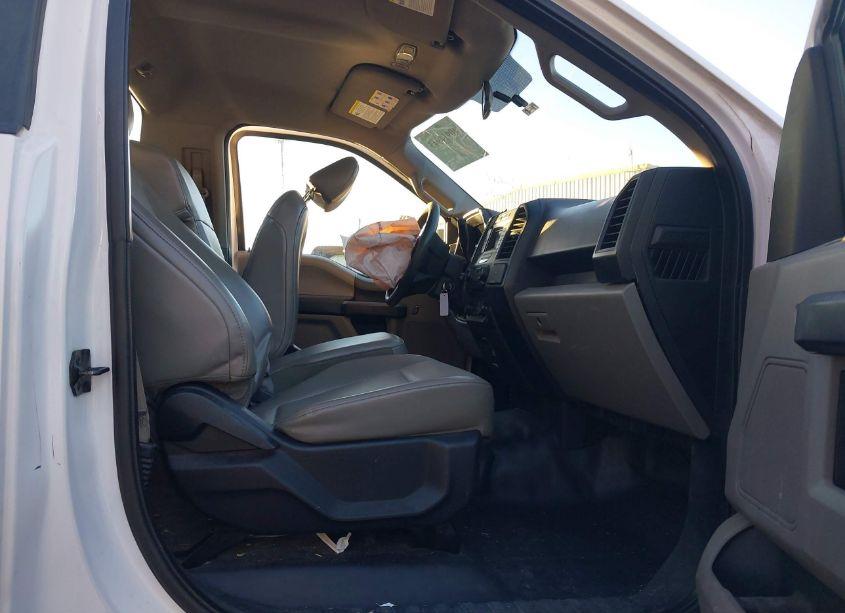 Photo 5 of 2016 Ford F-150 XL (VIN 1FTMF1EP2GKD05560)