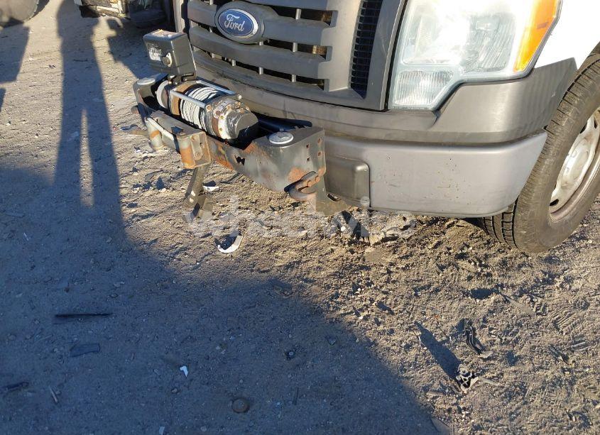 Photo 6 of 2010 Ford F-150 STX/XL/XLT (VIN 1FTMF1EW0AKB71825)