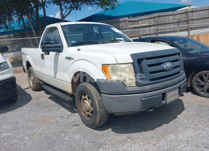 2010 Ford F-150 STX/XL/XLT (VIN 1FTMF1EW5AKB68192) main photo