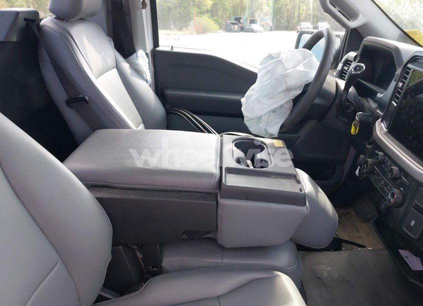 Photo 5 of 2024 Ford F-150 XL (VIN 1FTMF1KP2RKE48600)