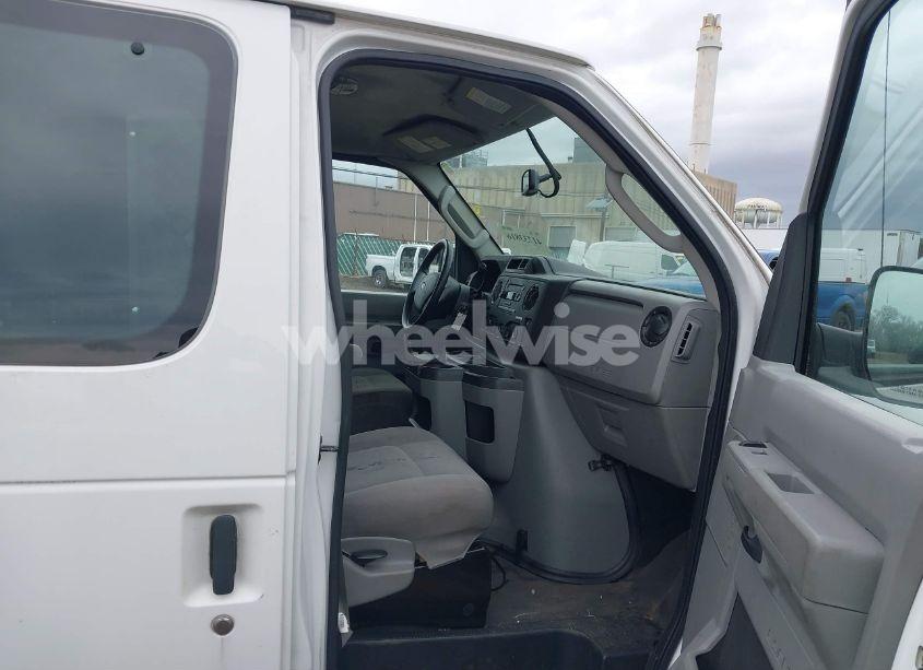 Photo 5 of 2013 Ford E-150 COMMERCIAL (VIN 1FTNE1EW2DDA98781)