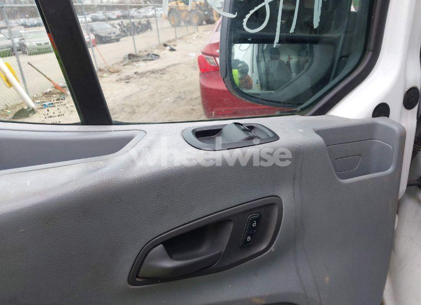 Photo 19 of 2015 Ford Transit-150 (VIN 1FTNE1ZM6FKA18311)