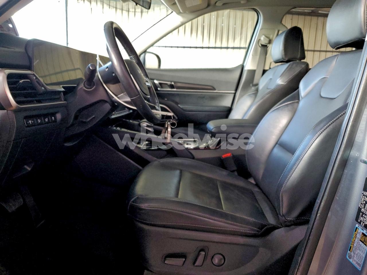 Photo 7 of 2025 KIA TELLURIDE S (VIN 1FTNE24L28DA40690)
