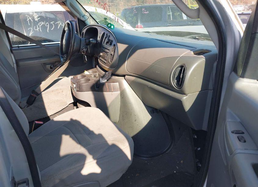 Photo 5 of 2008 Ford E-250 COMMERCIAL/RECREATIONAL (VIN 1FTNE24W58DB29812)