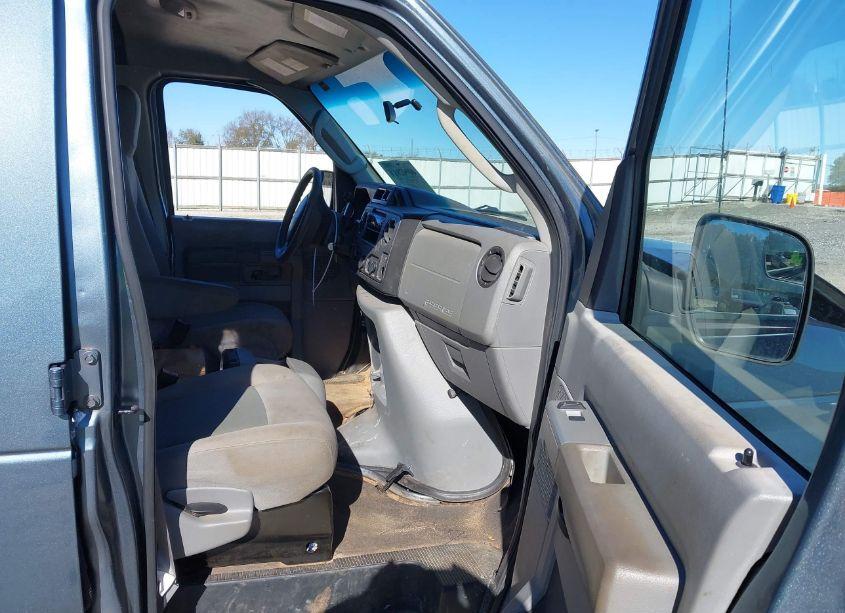 Photo 5 of 2013 Ford E-250 COMMERCIAL (VIN 1FTNE2EL2DDA17547)