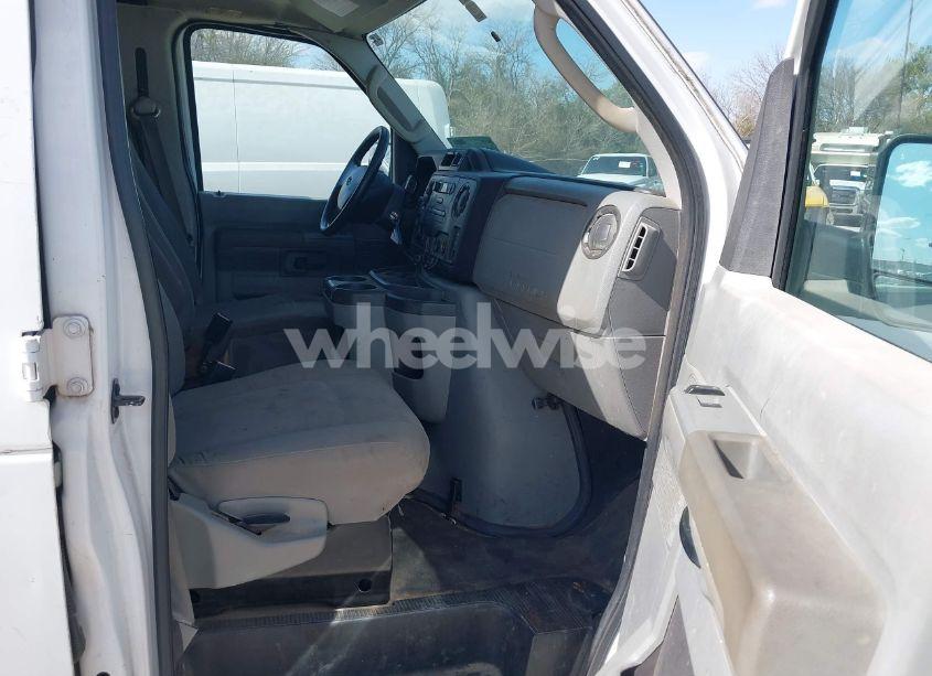 Photo 5 of 2013 Ford E-250 COMMERCIAL (VIN 1FTNE2EW0DDA54574)