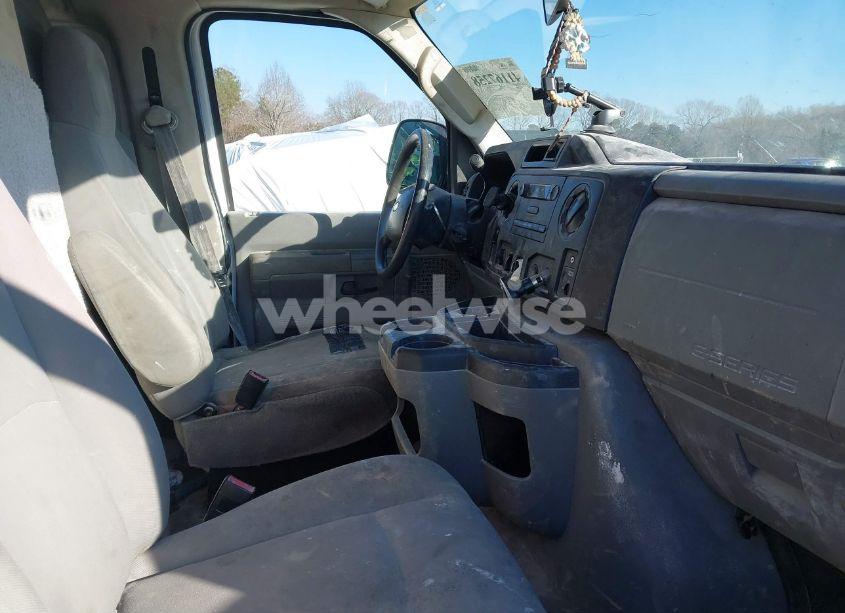 Photo 5 of 2013 Ford E-250 COMMERCIAL (VIN 1FTNE2EW3DDA26283)