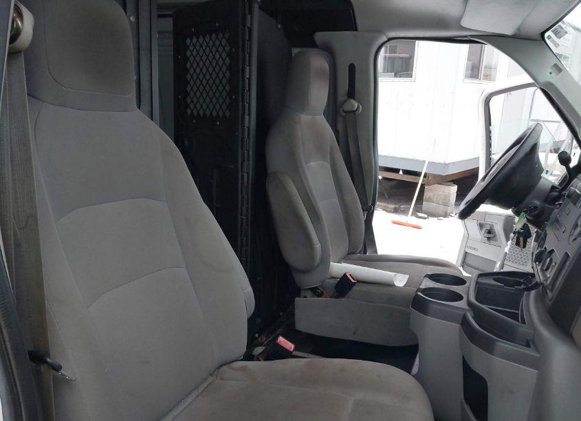 Photo 5 of 2013 Ford E-250 COMMERCIAL (VIN 1FTNE2EW8DDA17465)