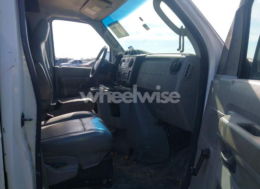 Photo 5 of 2013 Ford E-250 COMMERCIAL (VIN 1FTNE2EWXDDA98971)