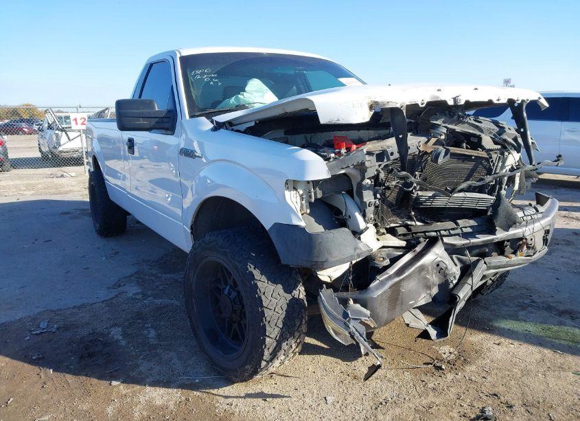 2014 Ford F-150 XL (VIN 1FTNF1CF0EKF40289) main photo