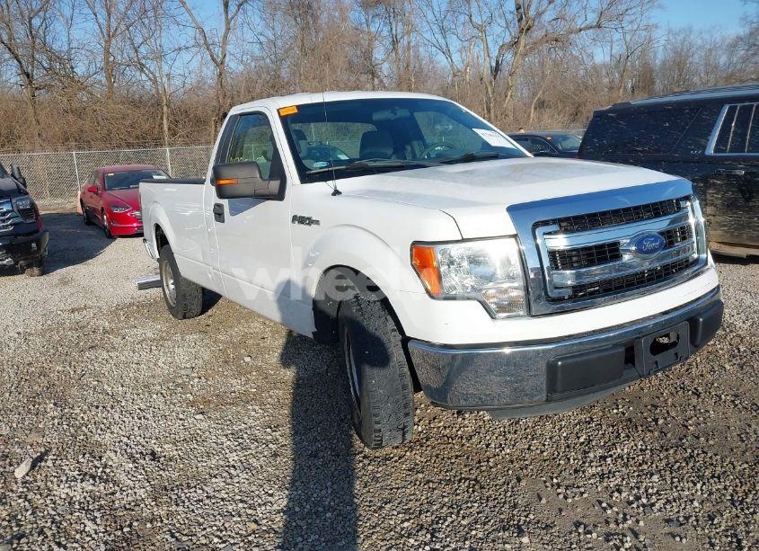 2014 Ford F-150 XL (VIN 1FTNF1CF4EKD17186) main photo