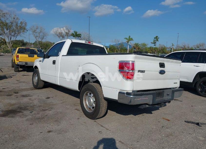 Photo 3 of 2013 Ford F-150 XL (VIN 1FTNF1CF5DKF81578)