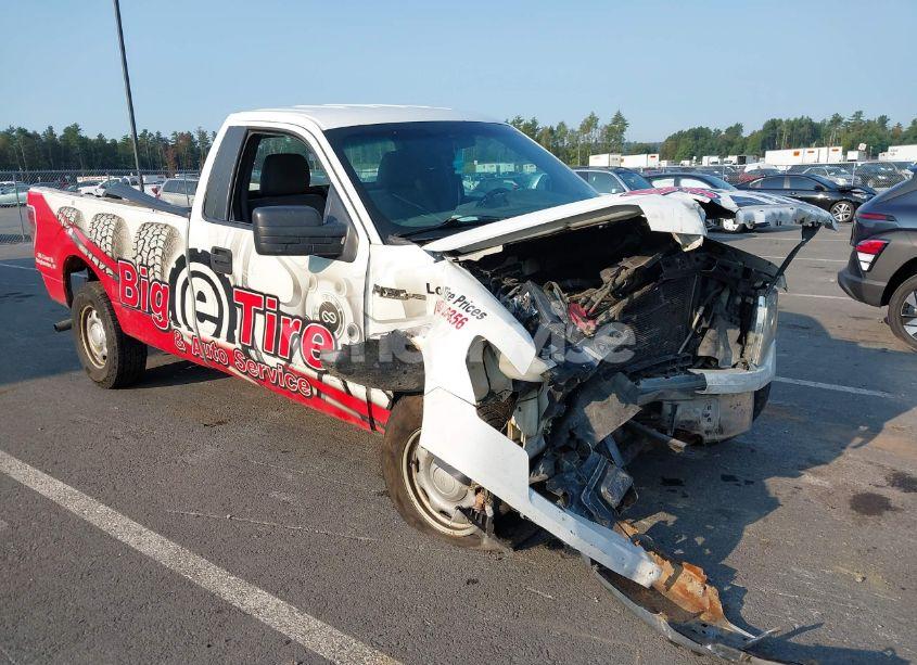 2013 Ford F-150 XL (VIN 1FTNF1CF8DKF22685) main photo