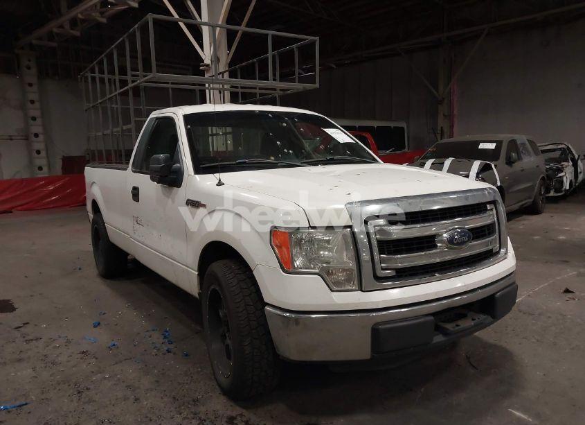 2013 Ford F-150 XL (VIN 1FTNF1CFXDKE79015) main photo