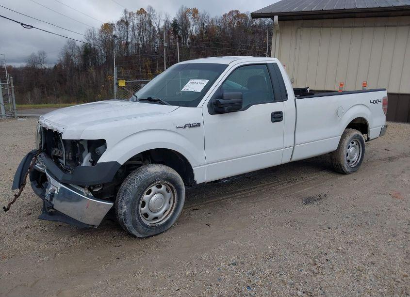Photo 2 of 2014 Ford F-150 XL (VIN 1FTNF1EF7EKG51242)