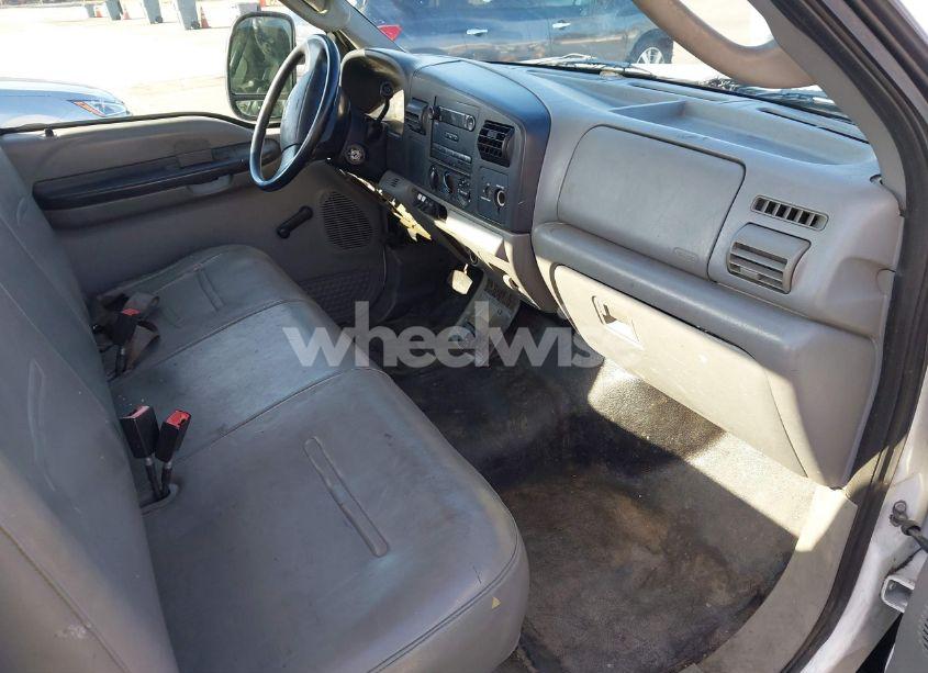 Photo 5 of 2006 Ford F-250 (VIN 1FTNF20556EC83275)