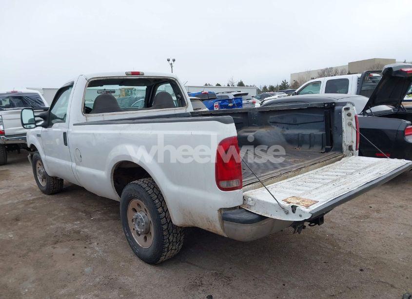 Photo 3 of 2005 Ford F-250 XL/XLT (VIN 1FTNF20585EB02605)