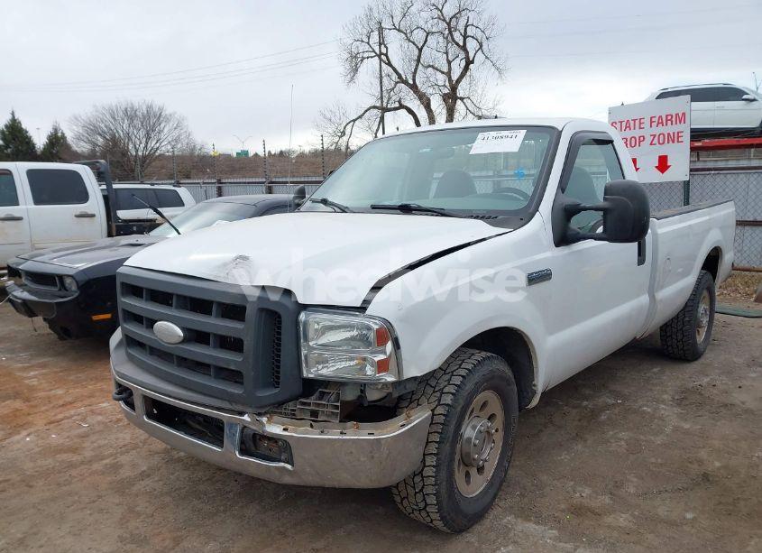 Photo 6 of 2005 Ford F-250 XL/XLT (VIN 1FTNF20585EB02605)