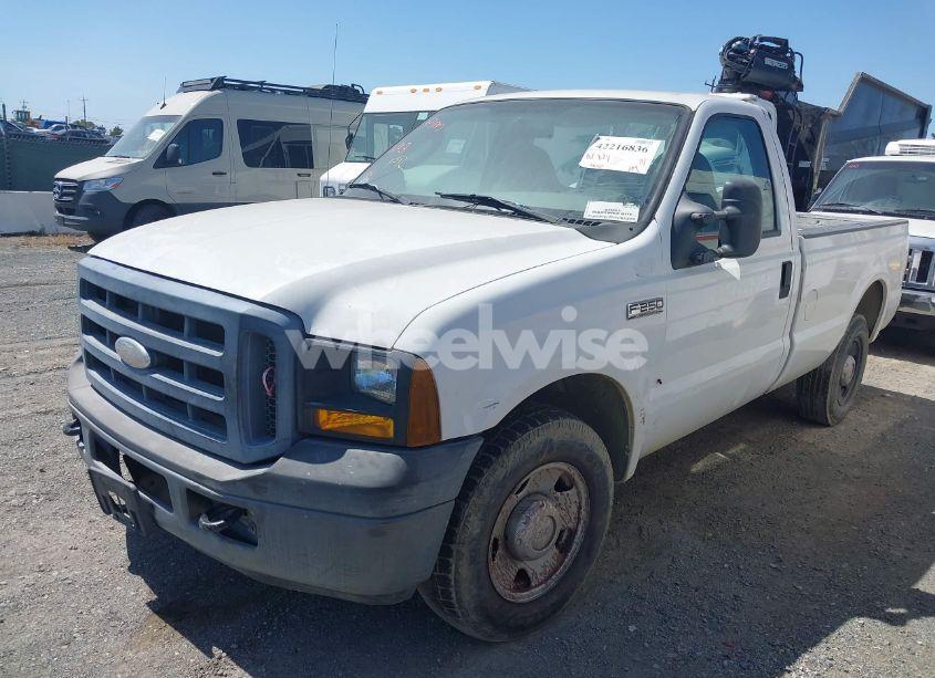 Photo 2 of 2007 Ford F-250 XL/XLT (VIN 1FTNF20587EA32347)