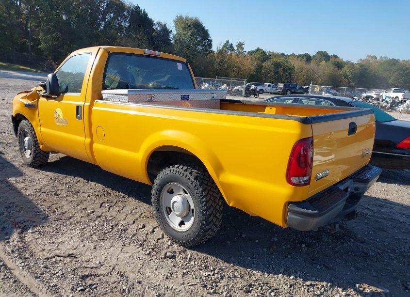 Photo 3 of 2006 Ford F-250 XL/XLT (VIN 1FTNF205X6EC33052)