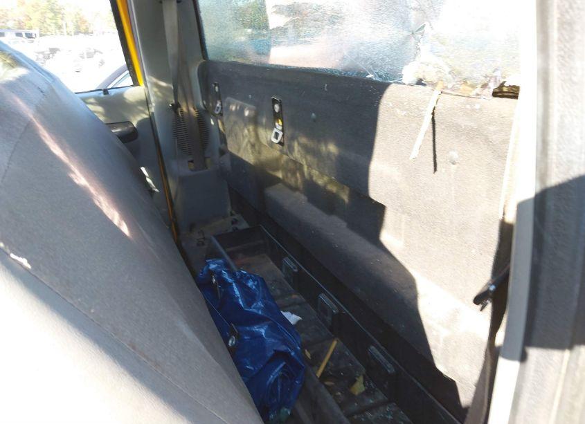 Photo 8 of 2006 Ford F-250 XL/XLT (VIN 1FTNF205X6EC33052)