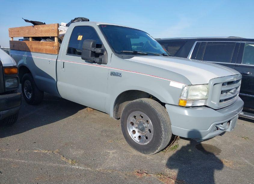 2004 Ford F-250 XL/XLT (VIN 1FTNF20L04ED38081) main photo